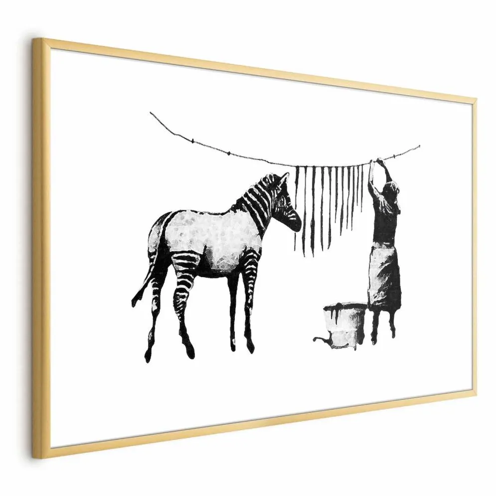 Plakat Banksy: Pranie 42x29,7 cm z ramą złotą z marginesem | MIRAT.