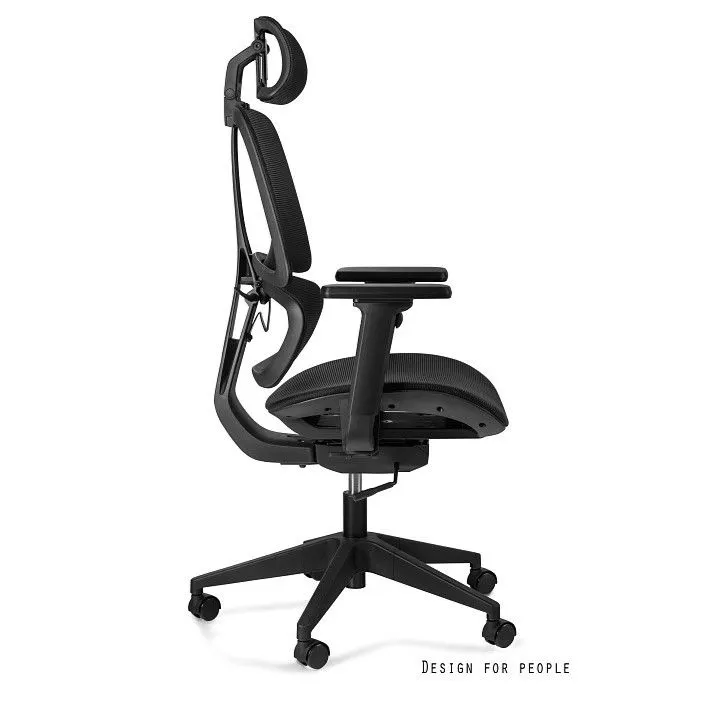 Fotel biurowy ERGO czarny I sklep meblowy MIRAT.