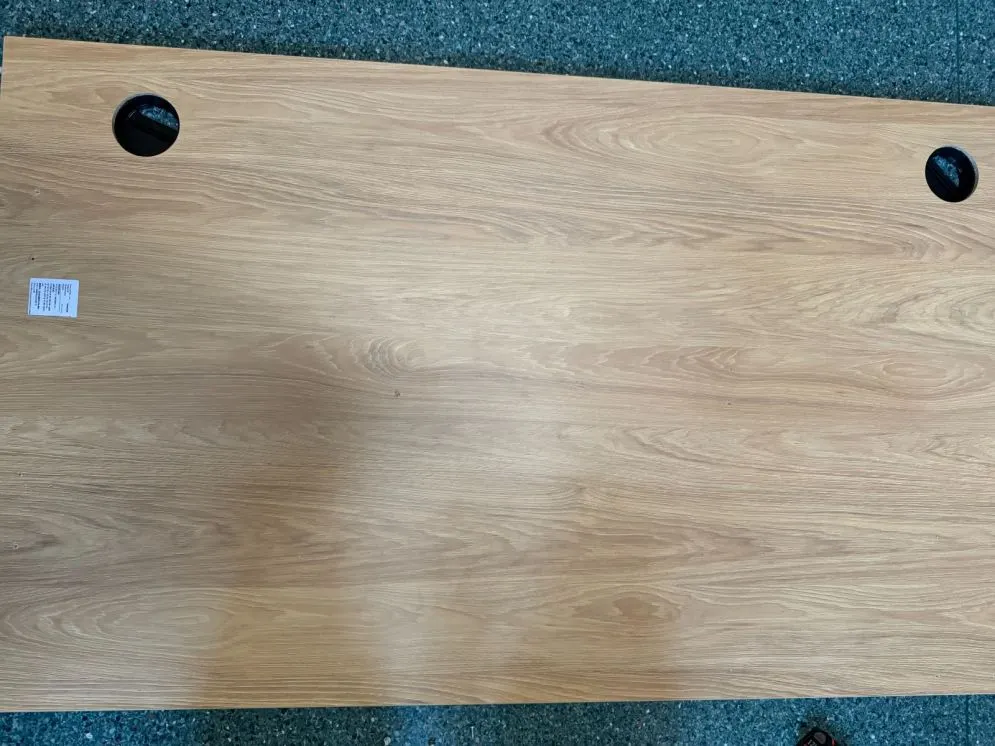 Biurko eCOMO 160x80cm dąb hickory z regulacją wysokości - powystawowe I sklep meblowy MIRAT.