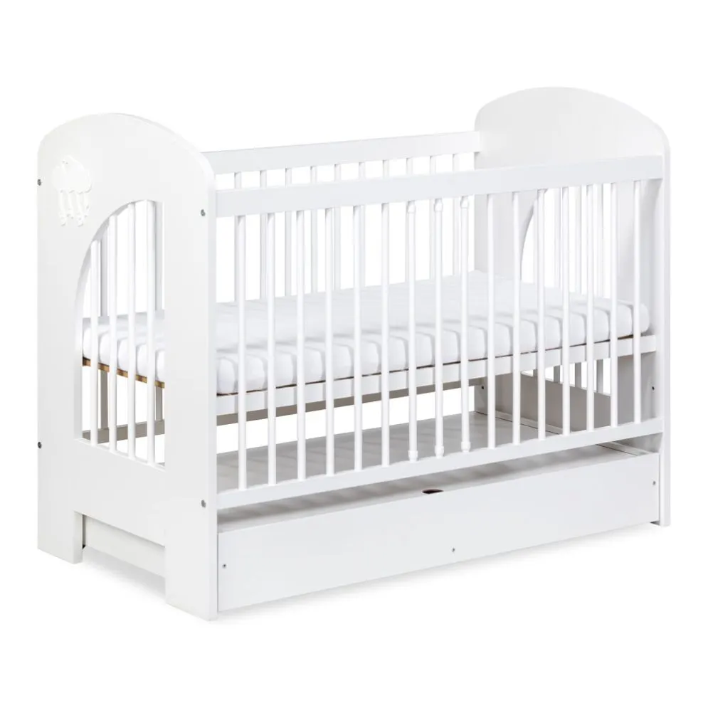 Łóżeczko dziecięce MAJA 2 120x60 białe drewniane I sklep meblowy MIRAT. styl SKANDYNAWSKI