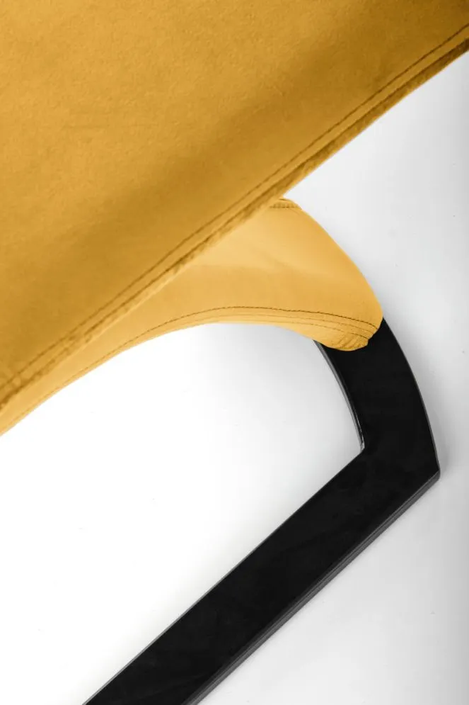 Krzesło tapicerowane K442 VELVET musztardowe pikowane welurowe | MIRAT.