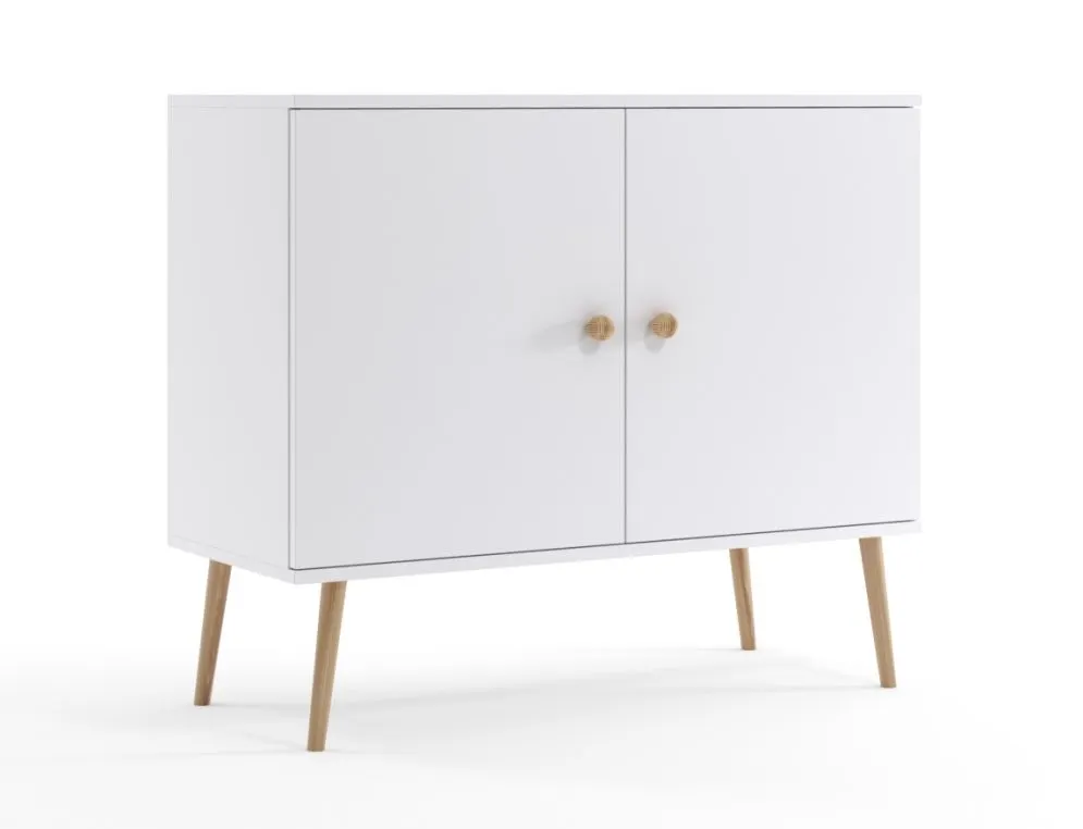 Komoda LEBEL biała mat na drewnianych nogach | MIRAT. w stylu SKANDYNAWSKI kolekcja LEBEL