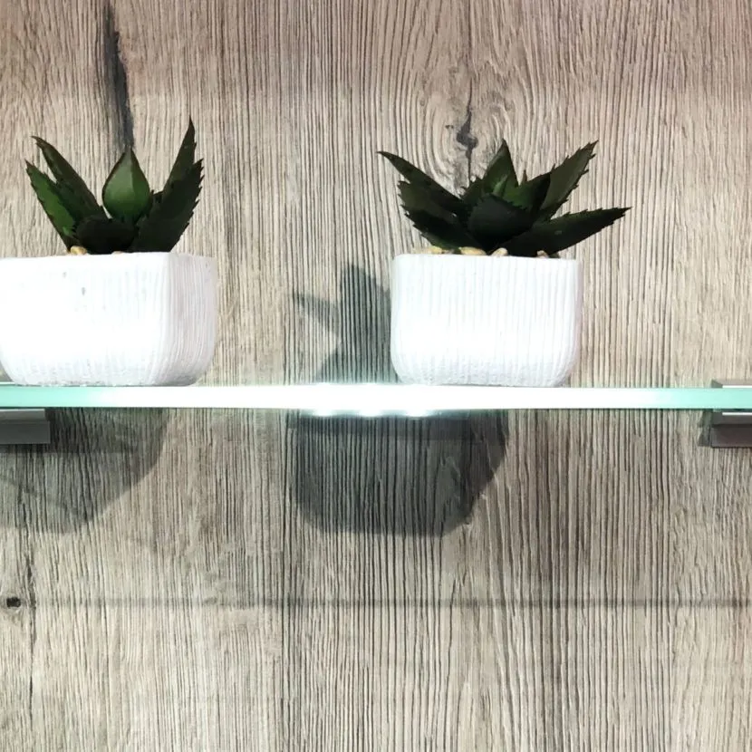 Garderoba do przedpokoju GUSTAVO VI dąb wellington/biała połysk ryflowane fronty I sklep meblowy MIRAT.