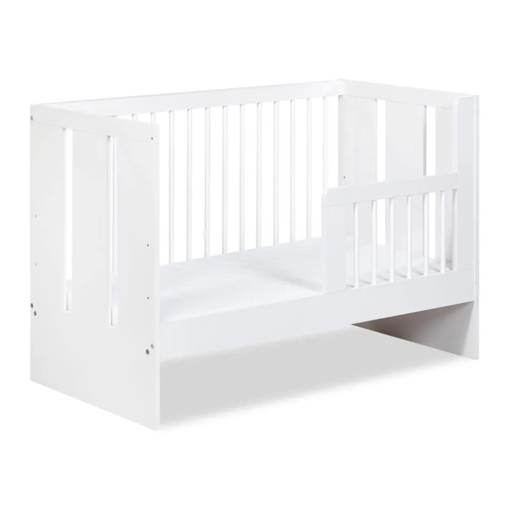 Łóżeczko dziecięce PAULA 120x60 białe bezpieczne niemowlęce I sklep meblowy MIRAT. styl SKANDYNAWSKI
