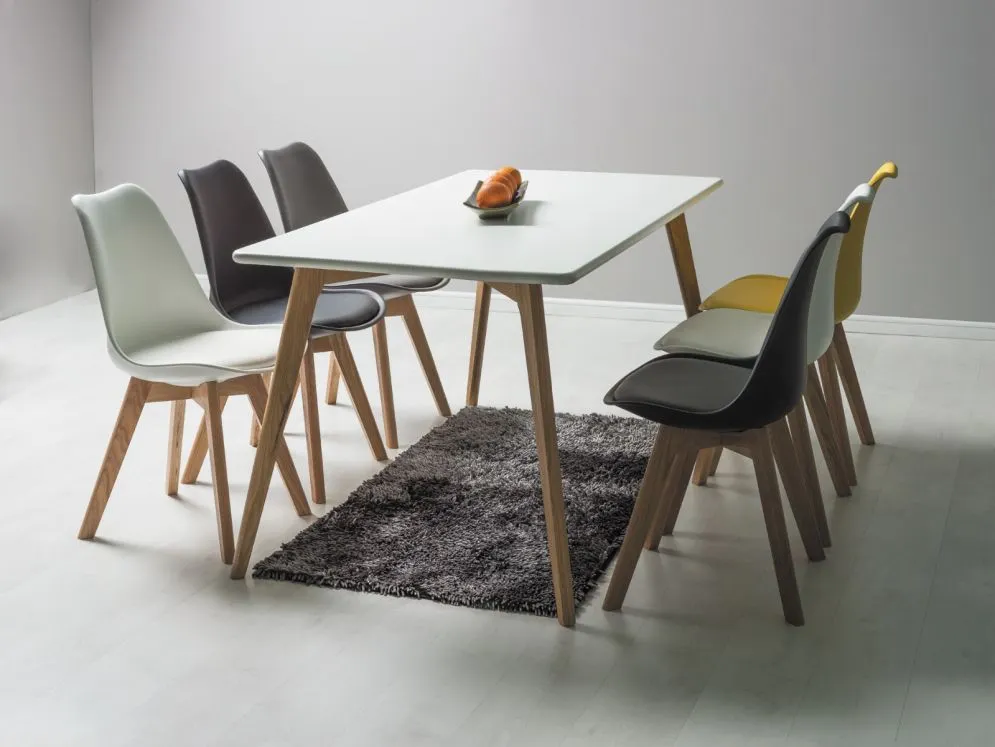 Krzesło KRIS czarne/dąb plastikowe nowoczesne | MIRAT. styl SKANDYNAWSKI kolekcja DIOR