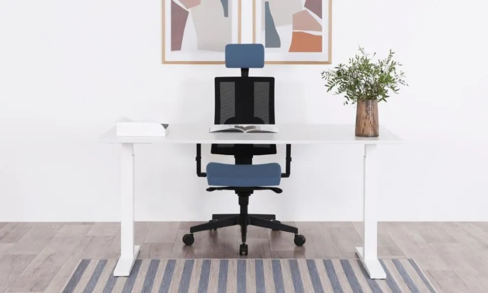 Fotel biurowy NAVIGO szary ergonomiczny z zagłówkiem I sklep meblowy MIRAT.