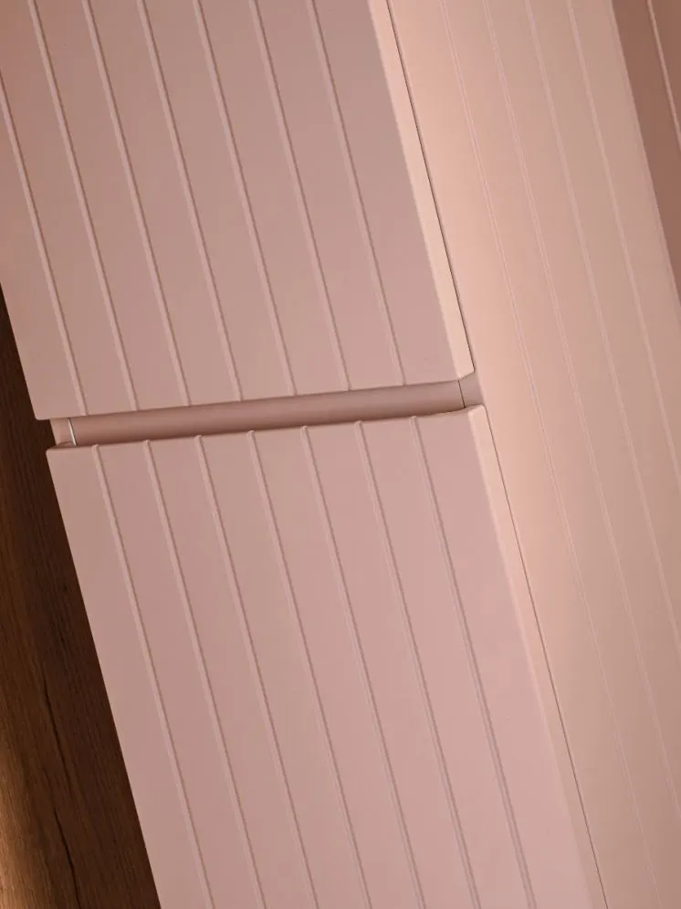 Szafka łazienkowa ICONIC ROSE 80 35cm różowa wisząca I sklep meblowy MIRAT. styl RYFLOWANY