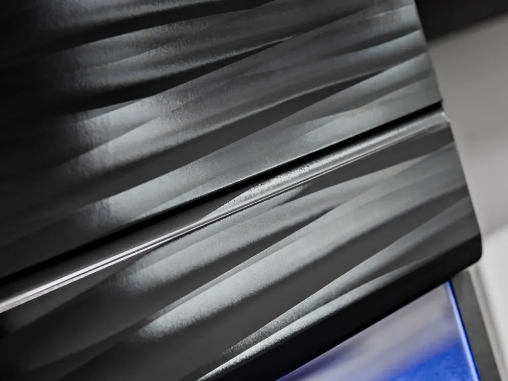 Meblościanka MODICA czarny mat/czarny połysk efekt 3D | MIRAT.