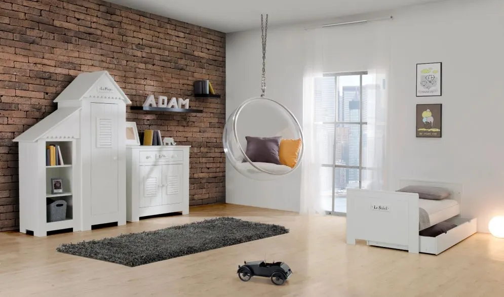 Dziecięca szafa jednodrzwiowa z półkami i drążkiem na wieszaki polskiej produkcji MARSYLIA