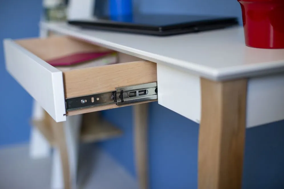 Biurko LILLO białe z szufladą w stylu skandynawskim | MIRAT. styl SKANDYNAWSKI