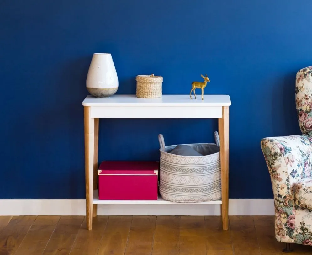 Konsola ASHME średnia biała do przedpokoju w stylu skandynawskim | MIRAT. styl SKANDYNAWSKI