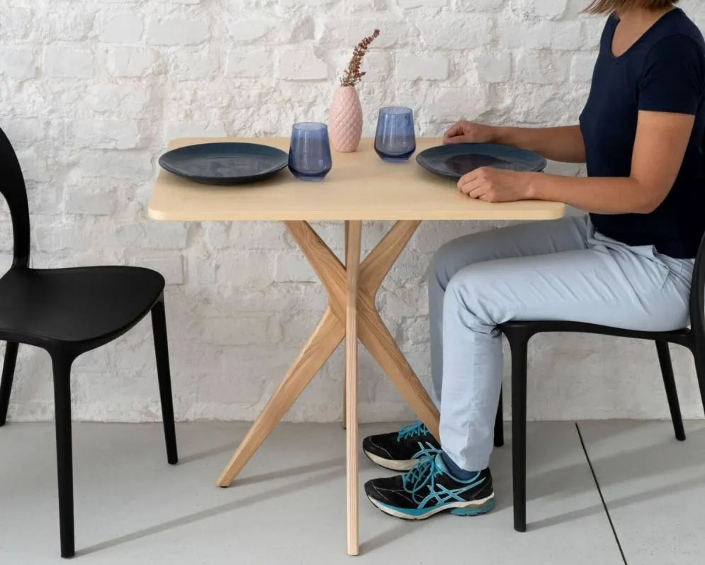 Jesionowy stół CUTTI 55x80 do salonu styl SKANDYNAWSKI