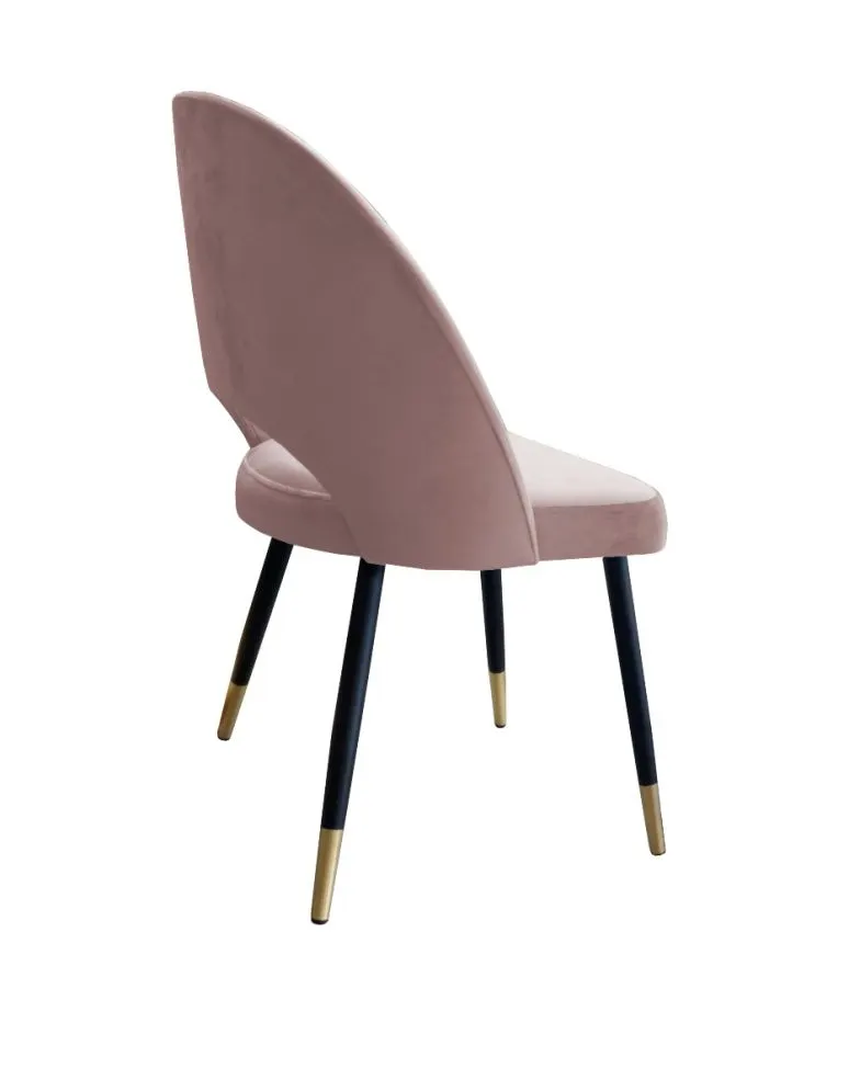 Krzesło ISKAR VELVET GOLD różowe nowoczesne do salonu | MIRAT. w stylu GLAMOUR kolekcja