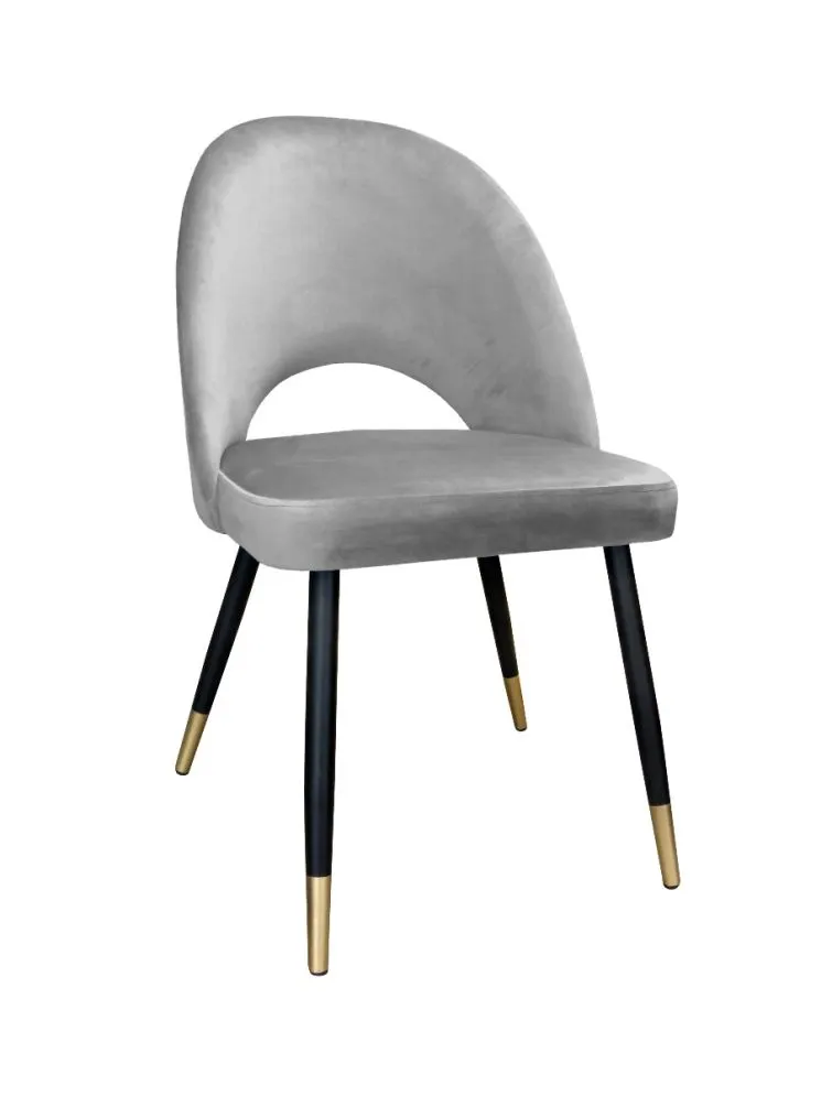 Krzesło ISKAR VELVET GOLD szare do salonu w stylu glamour | MIRAT. w stylu GLAMOUR kolekcja