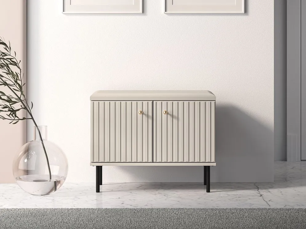 Szafka na buty z siedziskiem ELLEN 2D kaszmir nowoczesna I sklep meblowy MIRAT. styl GLAMOUR, RYFLOWANY kolekcja ELLEN