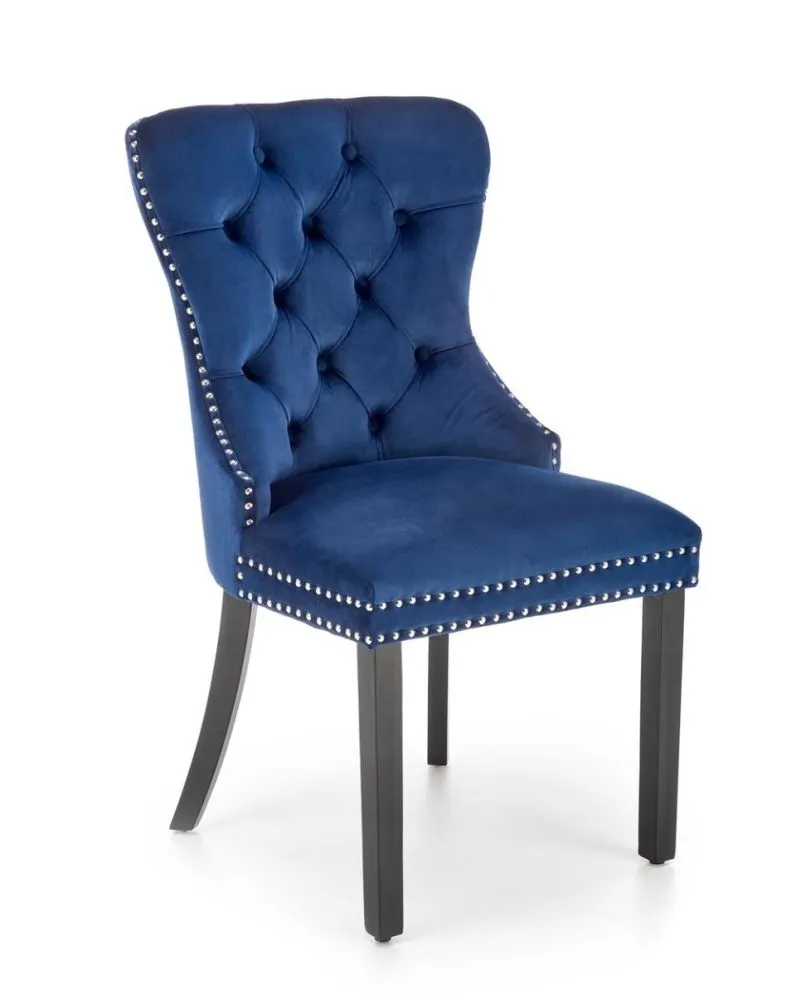 Krzesło tapicerowane MIYA VELVET granatowe pikowane z kołatką | MIRAT. styl GLAMOUR