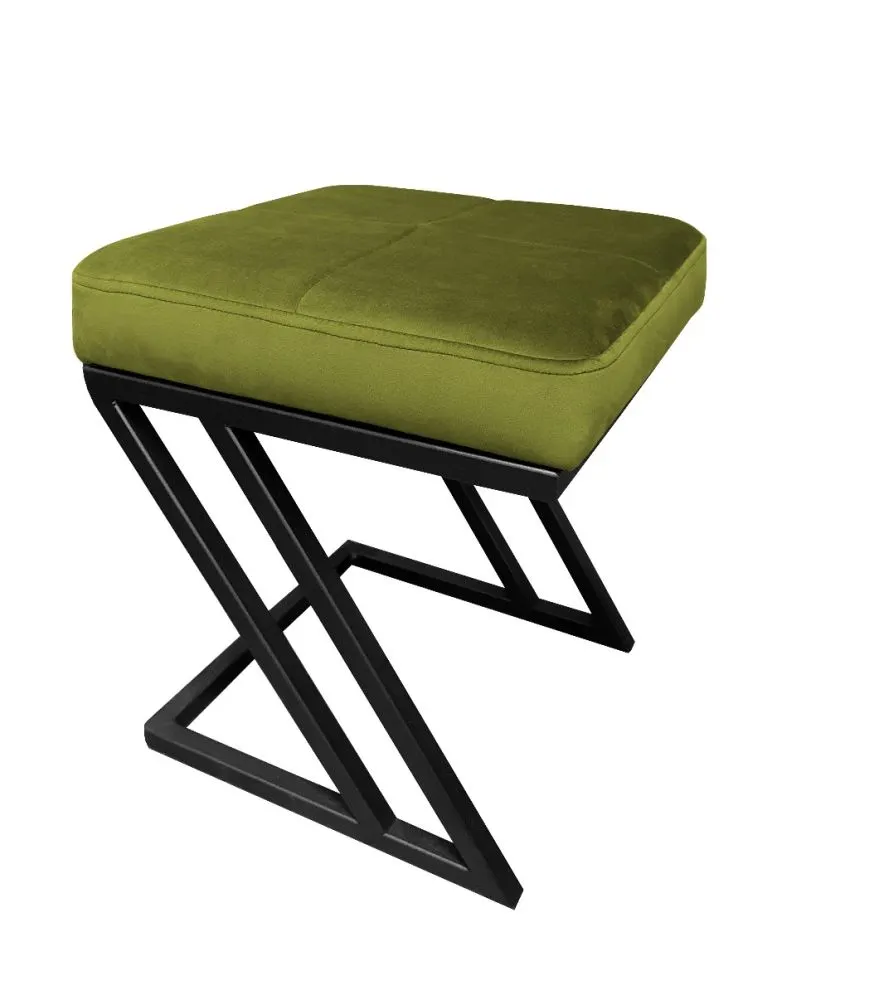 Pufa ZAZU BL VELVET oliwkowa na designerskiej podstawie | MIRAT. w stylu LOFT kolekcja