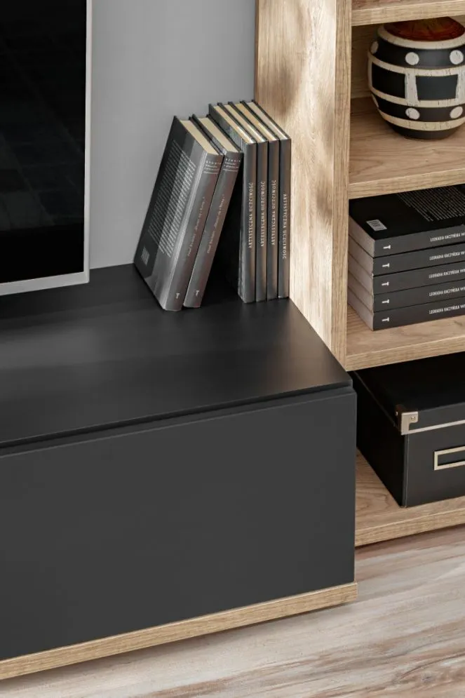 Meblościanka SILK III dąb ribbeck/czarny mat loftowa I sklep meblowy MIRAT.  kolekcja SILK