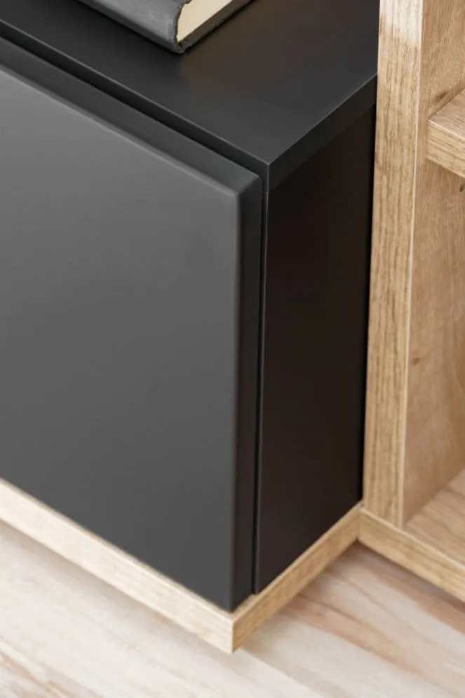 Meblościanka SILK III dąb ribbeck/czarny mat loftowa I sklep meblowy MIRAT.  kolekcja SILK