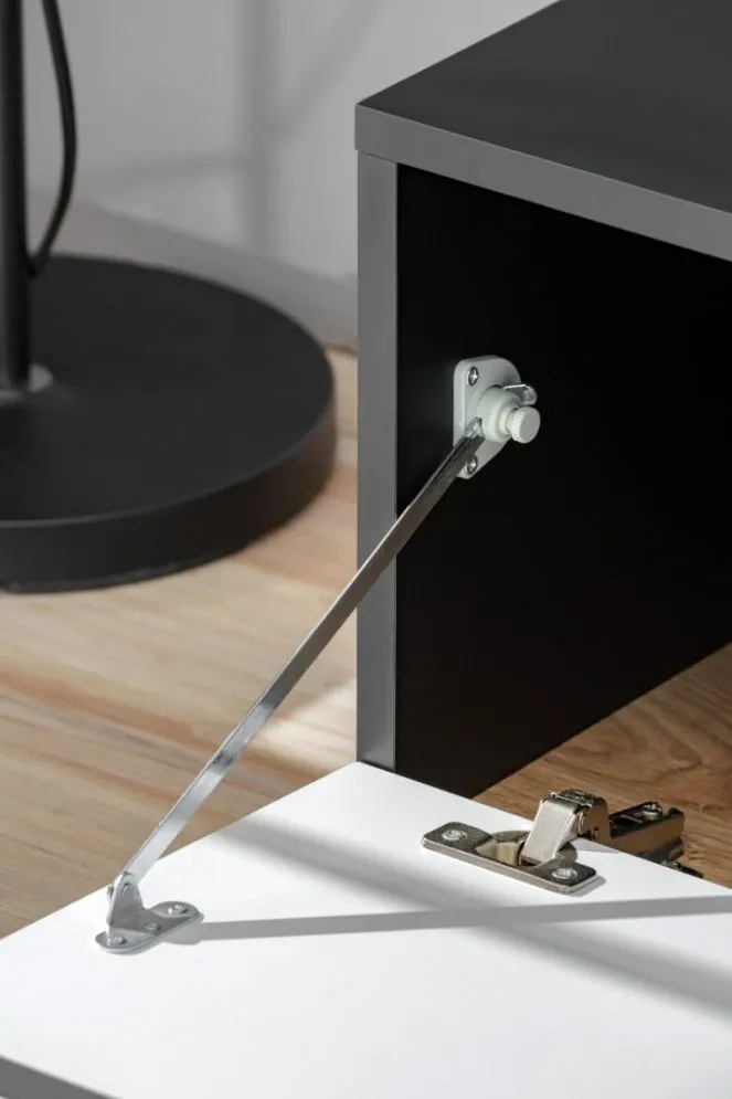 Meblościanka SILK III dąb ribbeck/czarny mat loftowa I sklep meblowy MIRAT.  kolekcja SILK