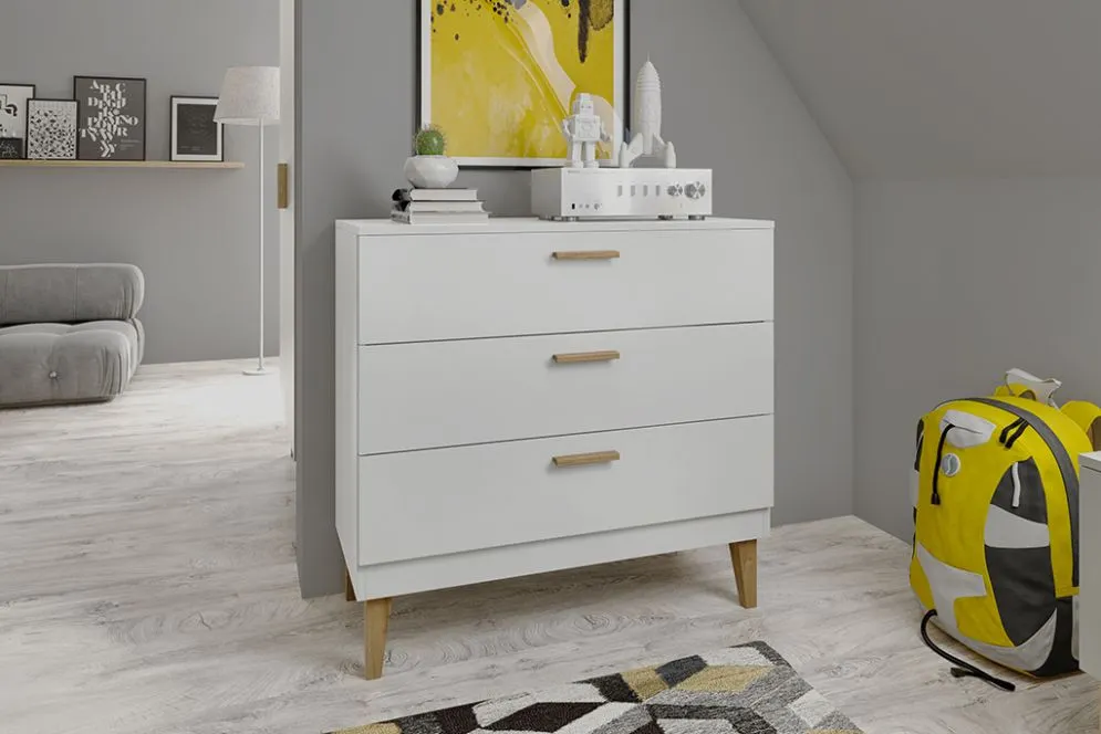 Komoda KUBI biała trzyszufladowa dla dzieci | MIRAT. w stylu SKANDYNAWSKI kolekcja KUBI