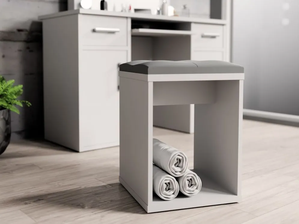 Toaletka PATRICIA 3 MEGA biały mat z lustrem w stylu glamour | MIRAT. w stylu GLAMOUR kolekcja