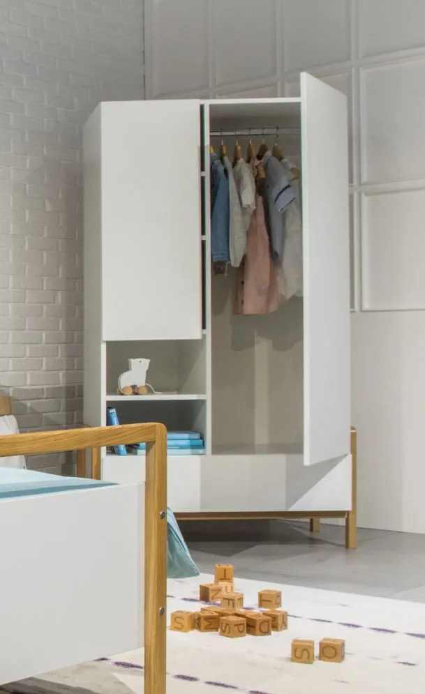 Szafa dziecięca VICTOR biała/dąb z półkami i szufladą | MIRAT. styl SKANDYNAWSKI kolekcja VICTOR