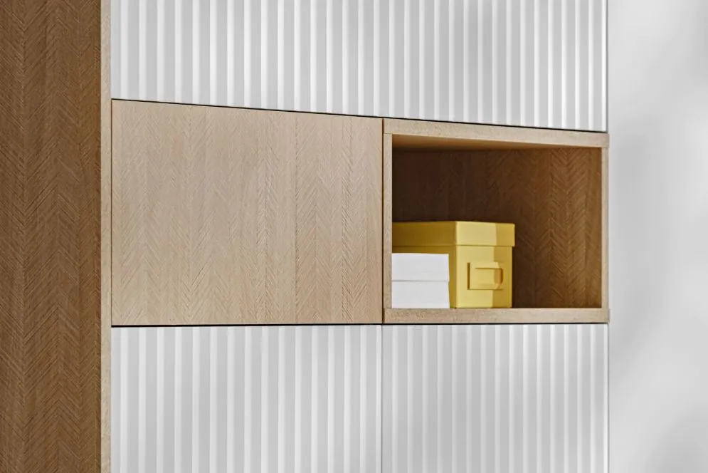 Komoda ZOE 3D2S jodełka scandi/biały mat z bezuchwytowym systemem otwierania I sklep meblowy MIRAT. styl RYFLOWANY, SKANDYNAWSKI