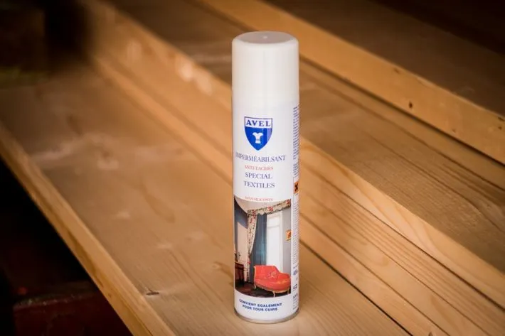 Preparat ochronny przed plamami do tkanin AVEL LTHR Special Textiles & Alcantara Protector 400ml w sprayu | MIRAT.