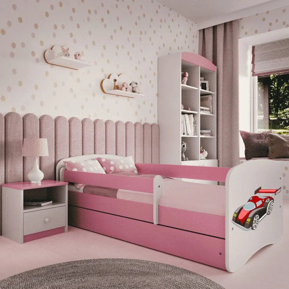 Łóżko dziecięce BABY DREAMS auto wyścigowe dla chłopca z materacem | MIRAT.  kolekcja BABY DREAMS