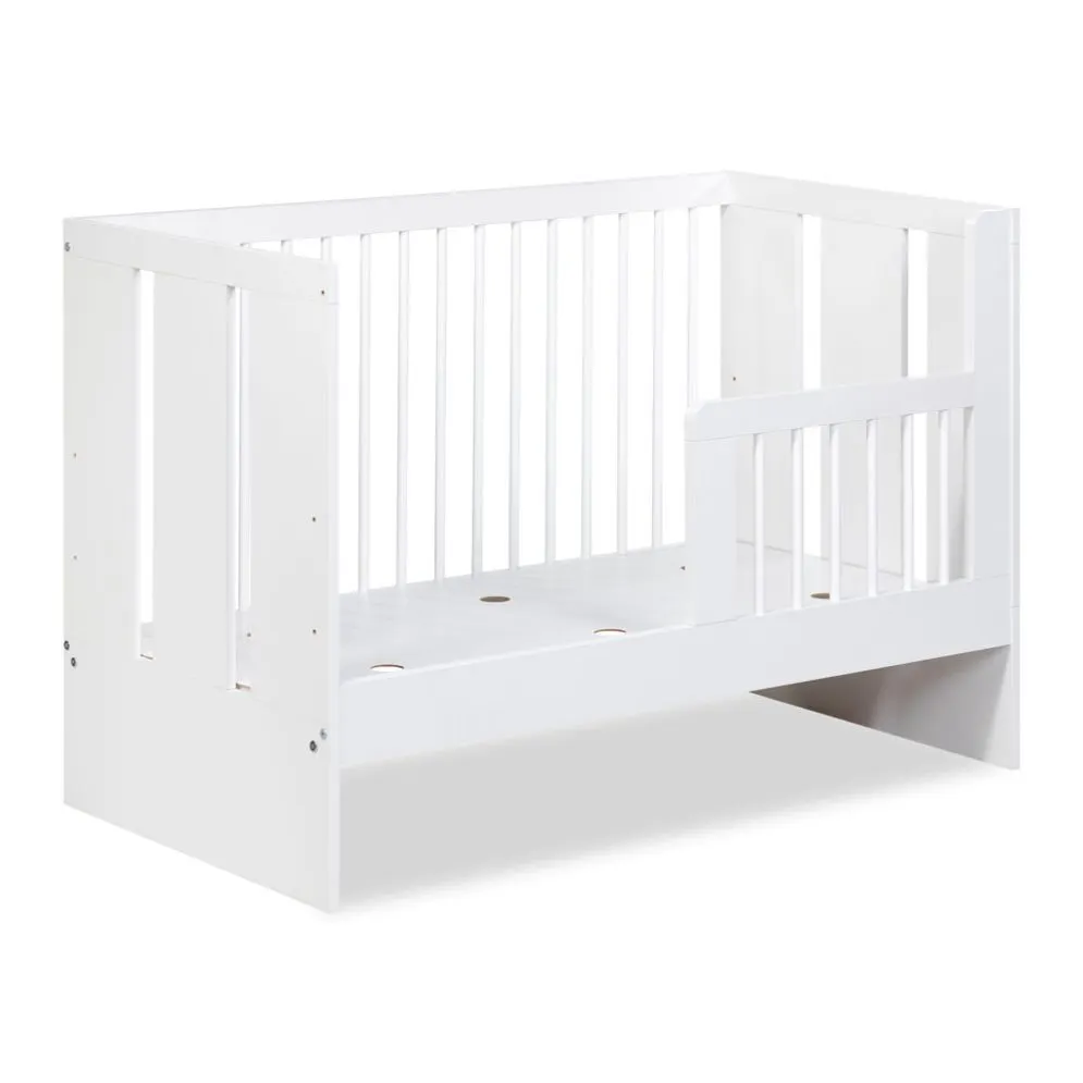 Łóżeczko dziecięce PAULA 120x60 białe bezpieczne niemowlęce I sklep meblowy MIRAT. styl SKANDYNAWSKI