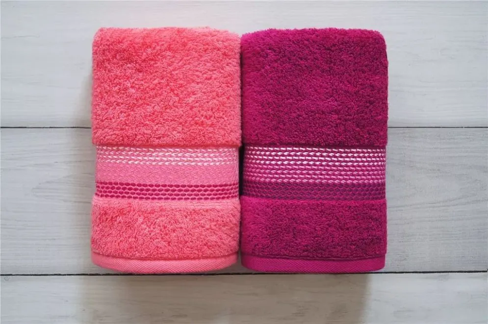 Ręcznik Frotex Ombre 50x90 Fuksja 450g/m2 Premium  do rąk lub do twarzy I sklep meblowy MIRAT.