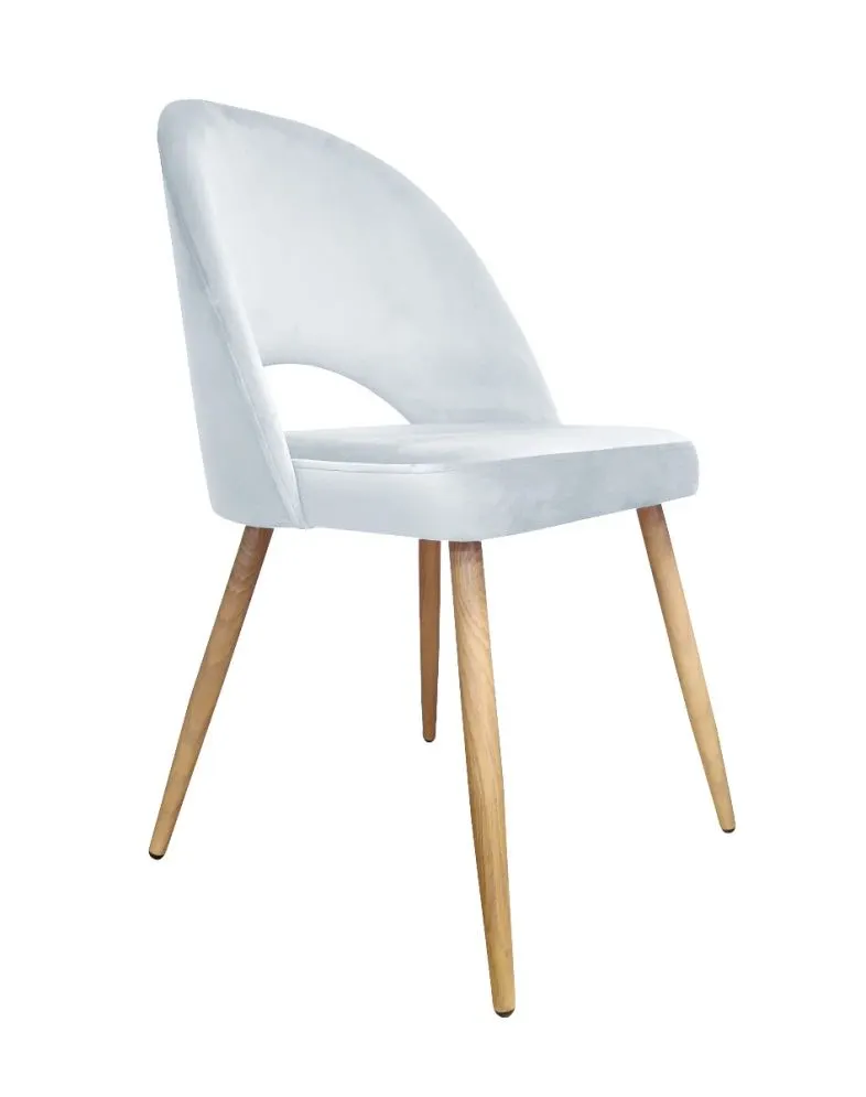 Krzesło ISKAR 2 VELVET jasno szare/dąb nowoczesne z kubełkowym oparciem | MIRAT. w stylu GLAMOUR kolekcja