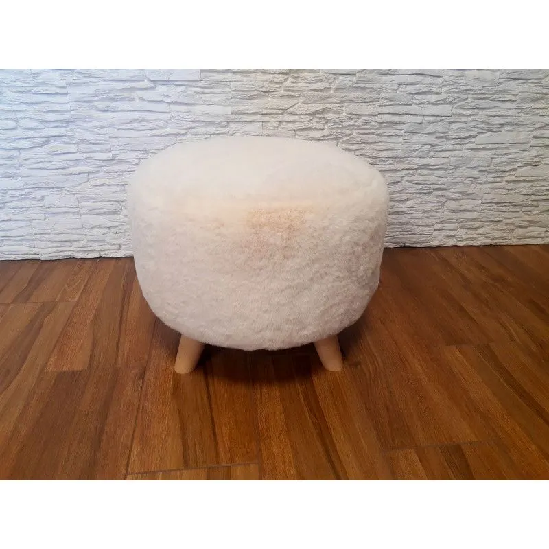 Pufa POLA BUNNY 02 kremowa/buk okrągła I sklep meblowy MIRAT. styl SKANDYNAWSKI