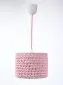 Lampa wisząca COTTON 25 różowa z ręcznie dzierganym abażurem | MIRAT.