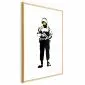 Plakat Uśmiechnięty policjant 29,7x42 cm z ramą złotą z marginesem | MIRAT.