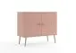 Komoda LEBEL różowa na drewnianych nogach | MIRAT. styl SKANDYNAWSKI kolekcja LEBEL