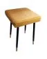 Taboret SQUARE 2 MG VELVET musztardowy/curry na metalowych nogach | MIRAT.