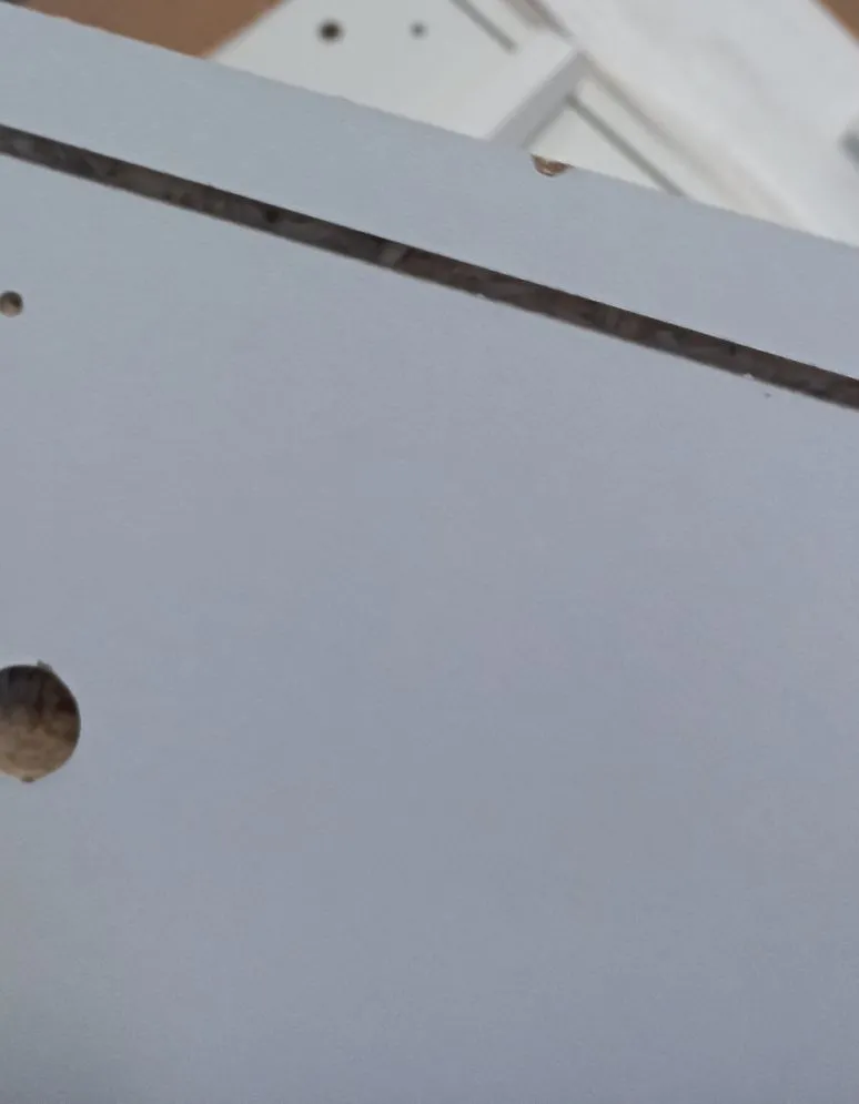 Komoda FLY biały połysk/biały mat z biokominkiem - powystawowa I sklep meblowy MIRAT.