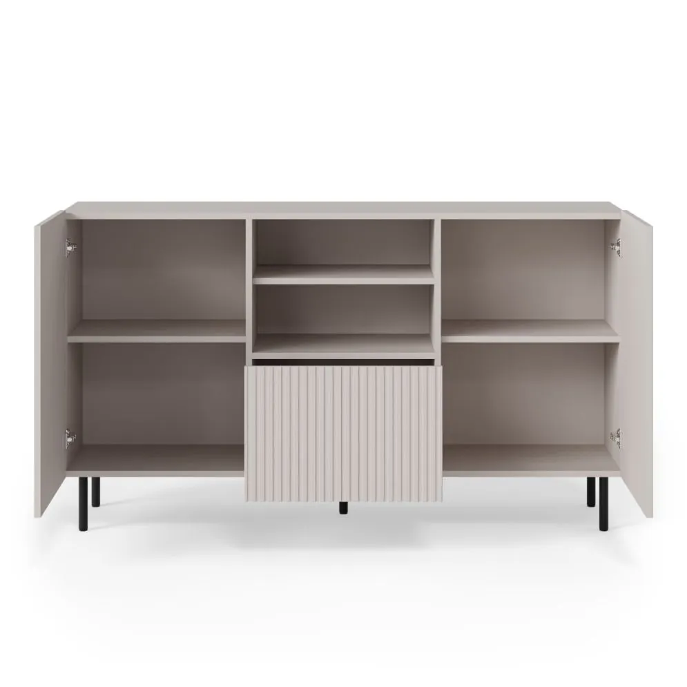 Komoda PAXOS 150cm kaszmirowa na metalowych nogach I sklep meblowy MIRAT. styl RYFLOWANY