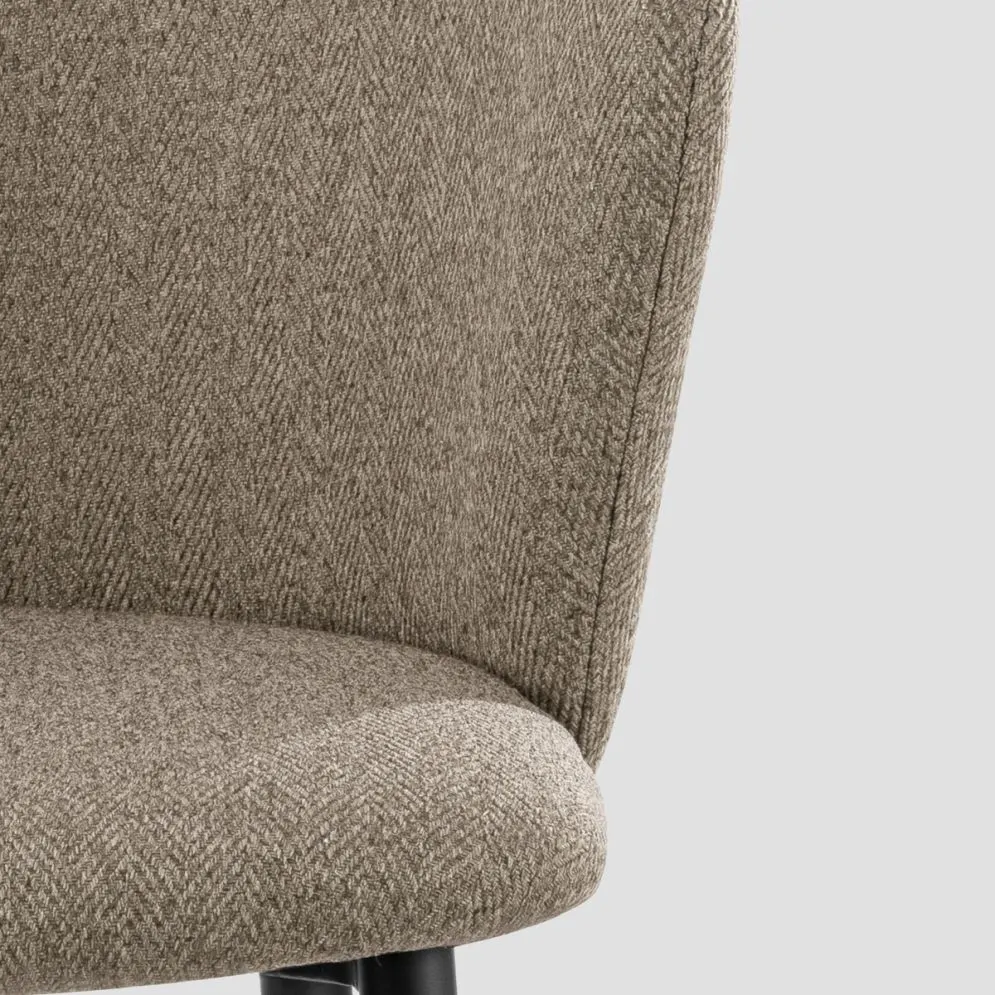 Krzesło LUJO w tapicerkę brązowo-beżową z czarnymi nogami|MIRAT styl LOFT