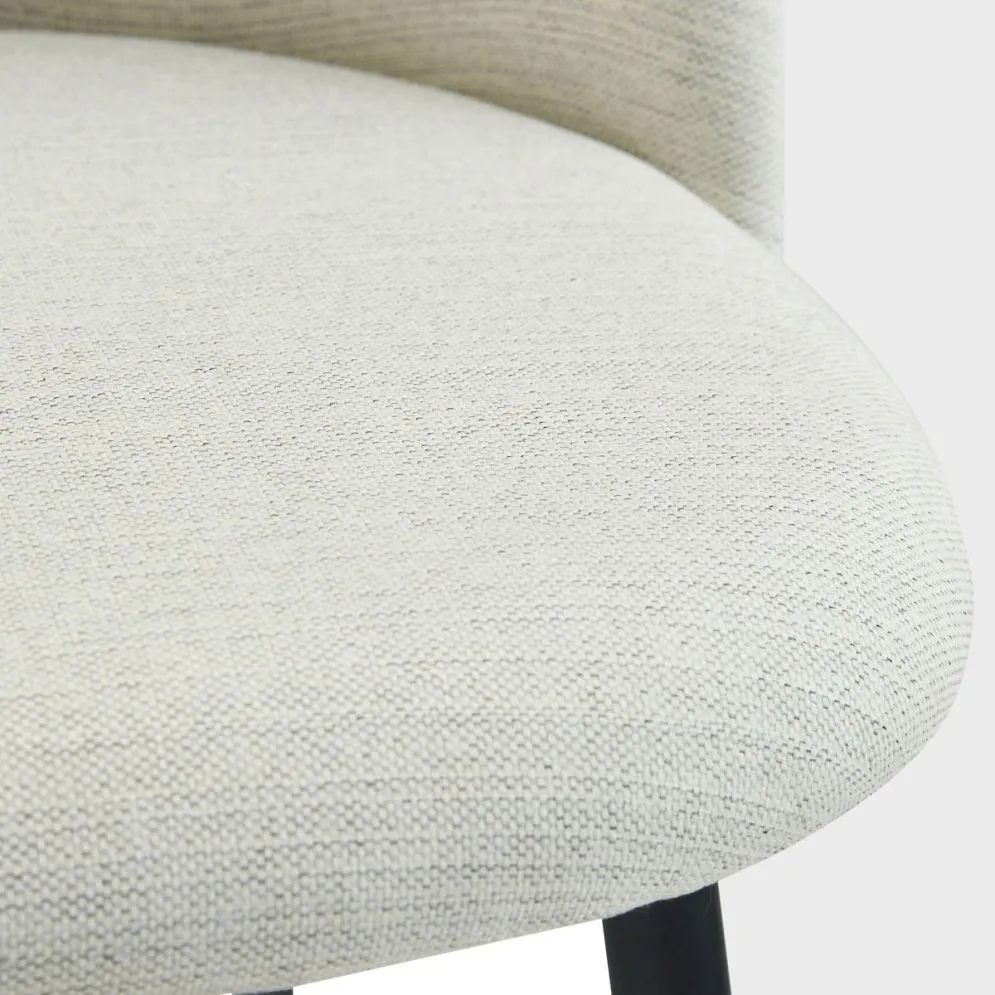 Krzesło tapicerowane AMPLA ecru z czarnymi nogami | MIRAT styl LOFT