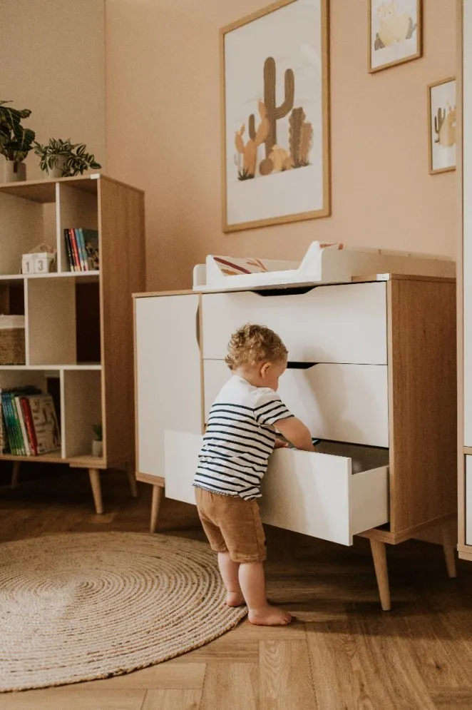 Komoda dla dzieci SOFIE biała/buk w stylu skandynawskim I sklep meblowy MIRAT. styl SKANDYNAWSKI