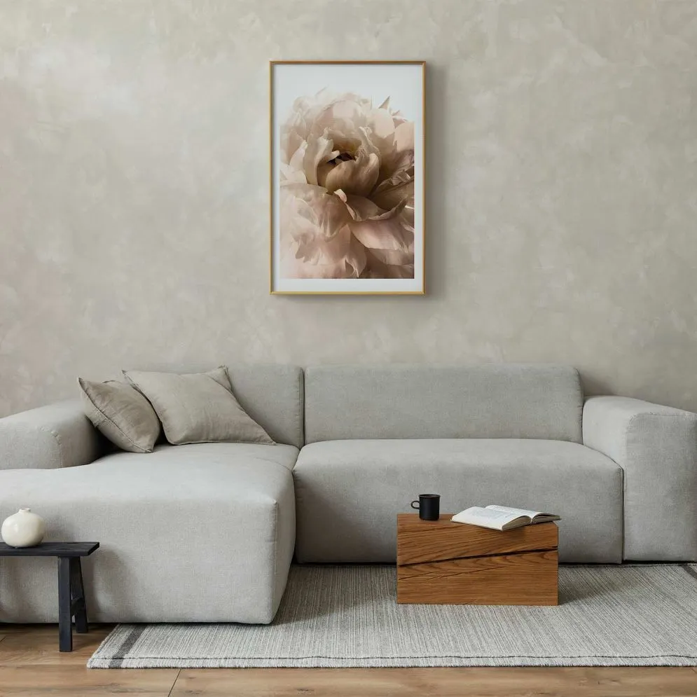 Plakat Miękkie płatki 60x90 cm z ramą złotą z marginesem | MIRAT.