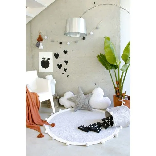 Dywan dziecięcy BUBBLY LIGHT GREY 120x120 szary z białą obwódką | MIRAT.