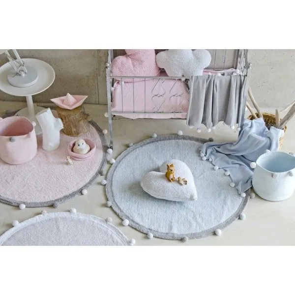 Dywan dziecięcy BUBBLY SOFT PINK 120x120 różowy z pomponami | MIRAT.