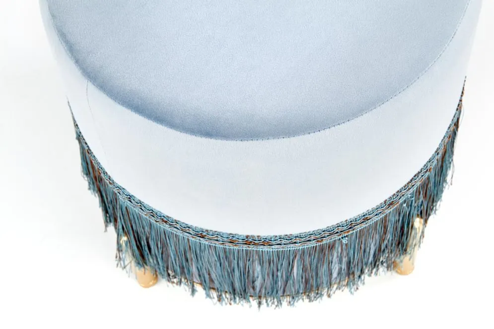 Pufa COSBY jasno niebieska/złota z frędzlami w stylu boho | MIRAT. styl GLAMOUR