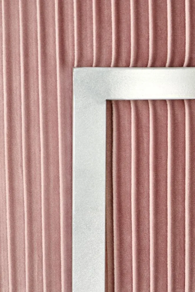 Pufa CRICKET VELVET jasnoróżowa okrągła ze schowkiem | MIRAT. styl GLAMOUR