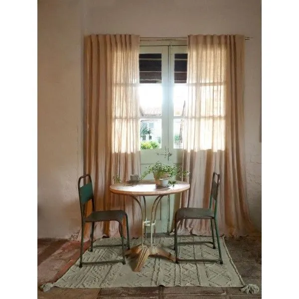 Dywan TRIBU OLIVE L 170x240 oliwkowy z pomponami | MIRAT.