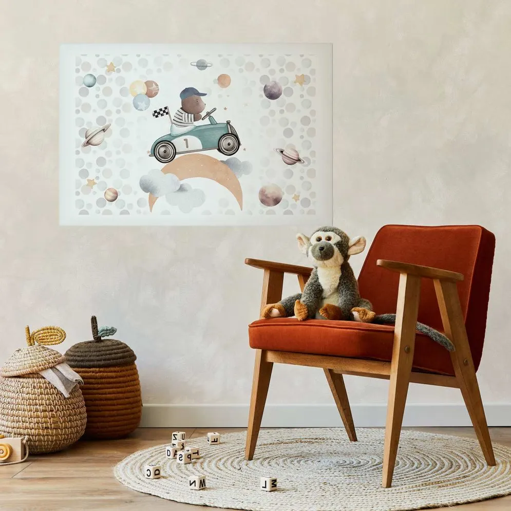 Plakat Miś w wyścigówce 42x29,7 cm bez ramy z marginesem | MIRAT.